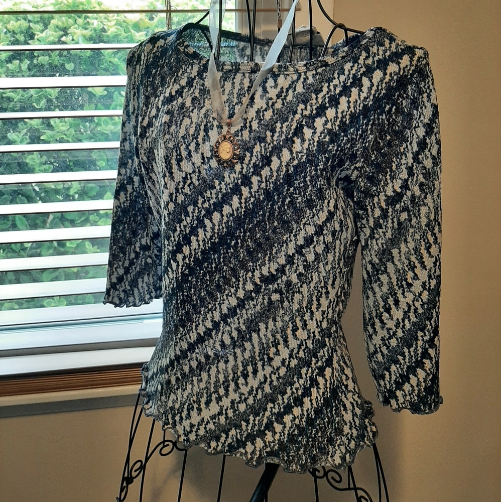 Iz byer geo striped top 3/4 sleeve